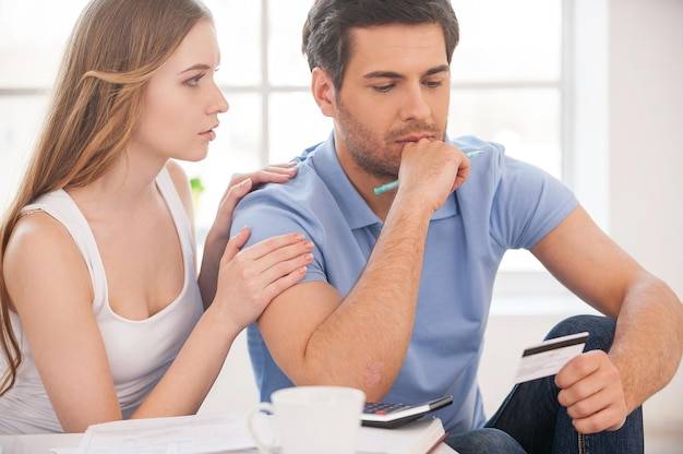 Jak dzielić wydatki w związku bez nieporozumień?