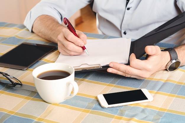 Jak sprawdzić ile przysługuje dni urlopu w swojej pracy?