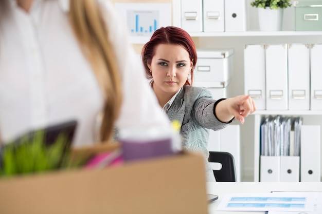 Jak założyć firmę bez wkładu własnego?