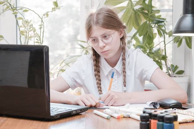 Praca dla 16 latka gdzie szukać pierwszego zatrudnienia?